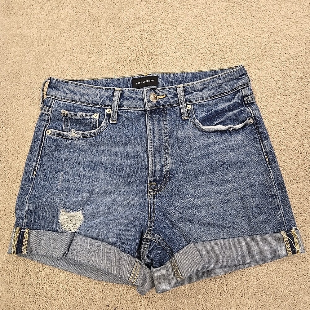 Free Assembly Womens Size 8Rolled Cuff Blue Jeans Shorts Med Wash Distressed